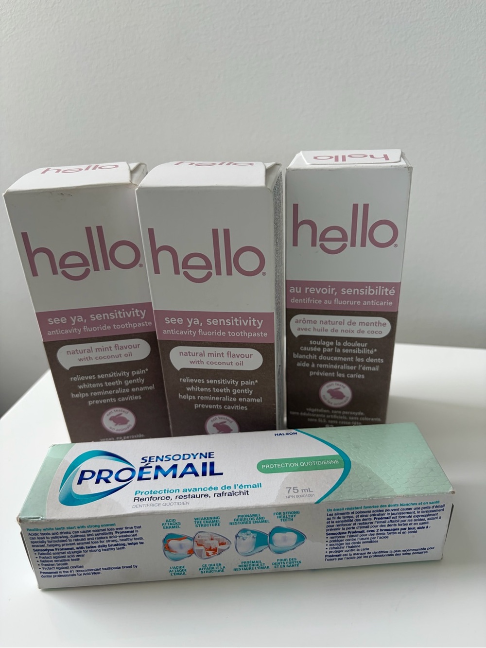 4 unopened fresh sensitivity toothpastes